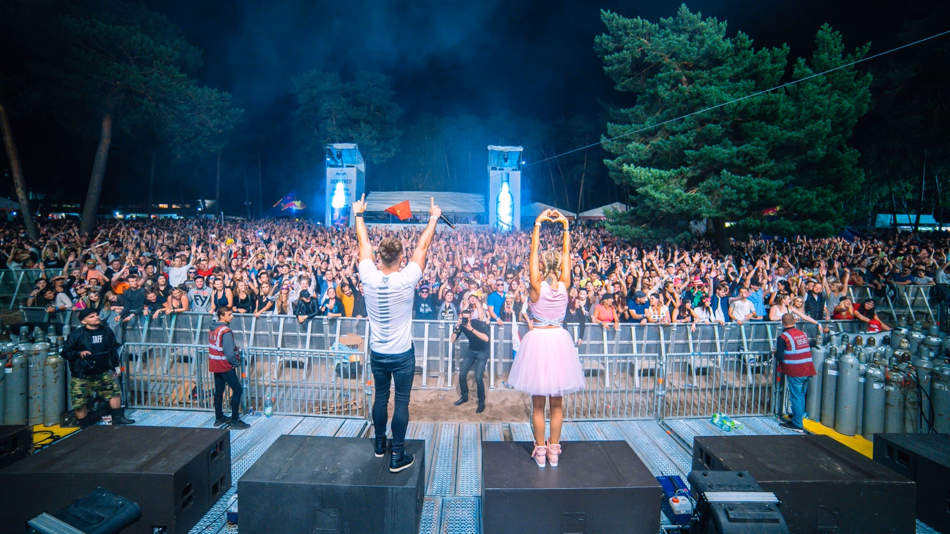 NFIX & CANDICE performing for a festival crowd