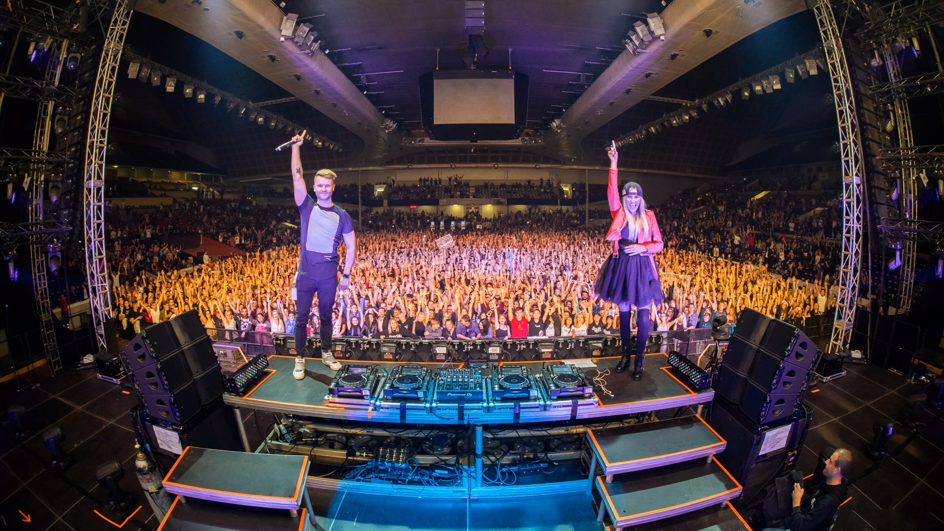 Festival audience during an NFIX & CANDICE set